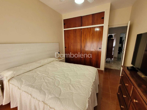 Casa Chalet En Venta En Moreno
