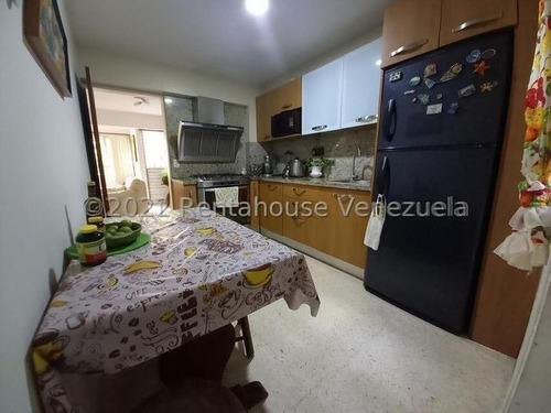 Imagen 3 de 4 de En Venta Apartamento En El Cafetal - Mls #22-19335 - Karina Sancehz 04143355086