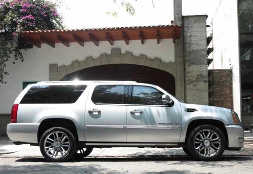 Imagen 1 de 10 de Cadillac Escalade Esv 2013 6.2 Esv Plinum Lujo . V8 8 Pas At