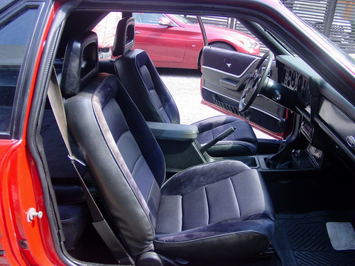 Ford Mustang Gt 5.0 Burbuja De Coleccion Impecable