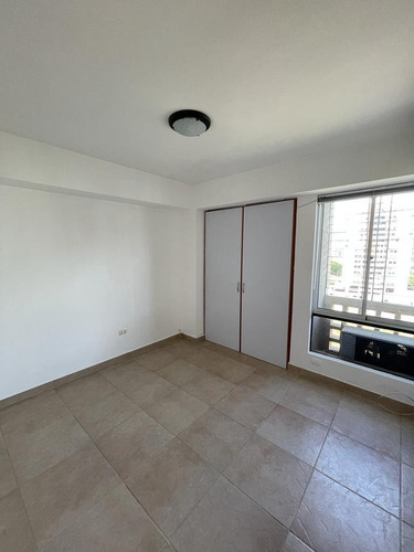 Imagen 8 de 17 de Apartamento En Alquiler Los Mangos Res Taguay Valencia Carab