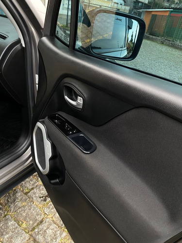 Jeep Renegade 1.8 Flex Aut. 5p 6 marchas