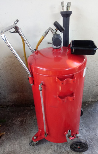 Imagen 6 de 7 de Aspiradora De Aceite Neumática 20 Galones Big Red Cod-620