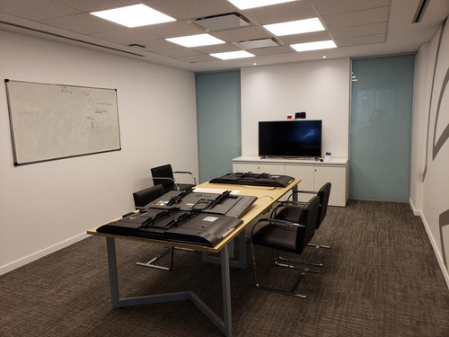 Excelente Oficina En Torre 550m2 , Instalada P/entrar, Piso Técnico, Cocheras, Seguridad 24hs