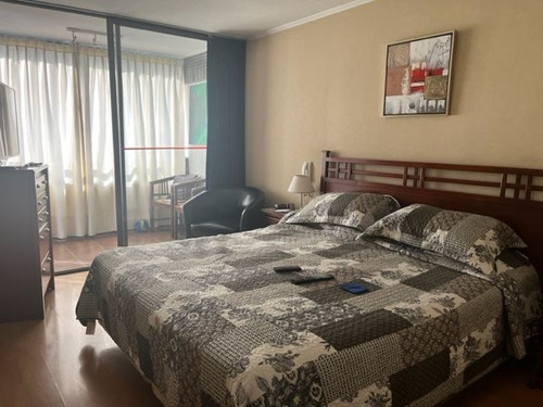 Departamento En Venta De 2 Dorm. En Las Condes