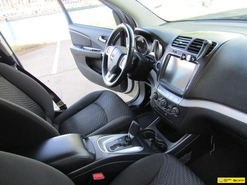 Dodge Journey Se