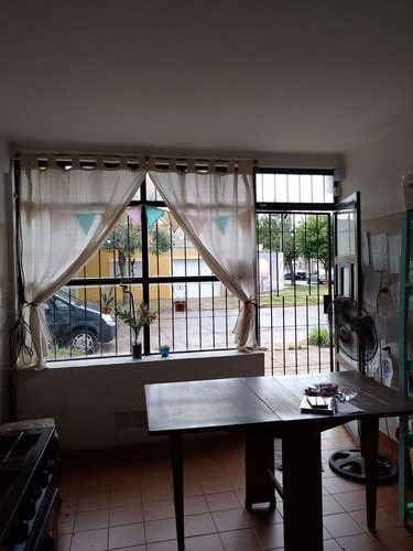 Imagen 2 de 4 de Local En Venta- Barrio Sur.