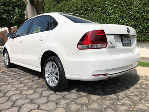 Imagen 7 de 15 de Volkswagen Vento 2018 Confortline Impecable