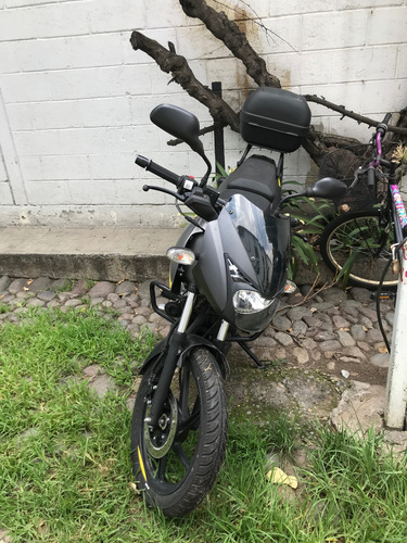 Pulsar Neón 150 Gris Con Amarillo.