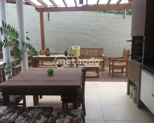 Linda Casa Em Agradável Condomínio Fechado - Ca00105 - 68210679