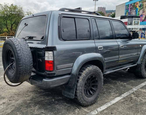Imagen 11 de 14 de Toyota Burbuja 1998 4.5 Vx Fzj80