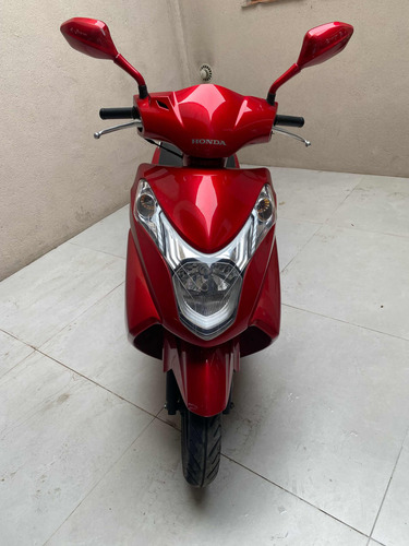 Honda Elite 125 Roja Año 2017