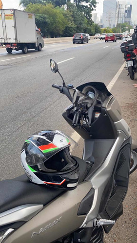 Imagem 1 de 8 de Yamaha N-max Bem Conservada Pouco Uso Baixa Quilometragem