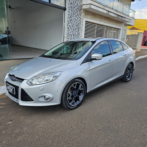 Ford Focus 2.0 TITANIUM PLUS SEDAN 16V FLEX 4P POWERSHIFT