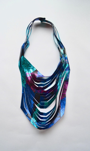 Imagen 2 de 4 de Collar Ondas Largo , Azul