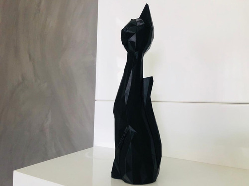 Imagem 2 de 4 de Gato Decorativo Geométrico Low Poly 40cm