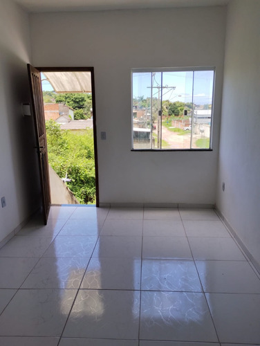 Duas Casas, Totalmete Independentes, Uma Sobreposta À Outra, Cada Uma Com 66m², Terreno Com Espaço Para Mais Construções, Terreno Com Rgi,