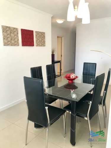 Apartamento En Alquiler A Una Cuadra Del Mar (playa Mansa) En Torre Nueva, Con Todos Y Excelentes Servicios .