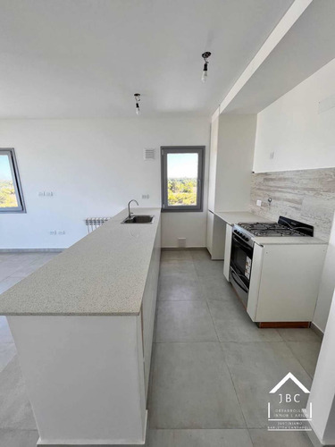 Imagen 6 de 20 de Venta Departamento 2 Dormitorios Frente Al Mar Monte Hermoso. Torres Al Mar.