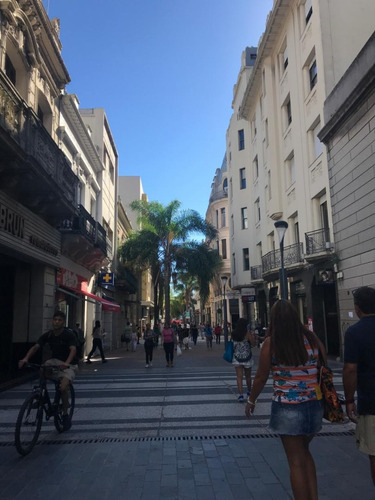 Excepcional Local Calle Sarandí Y Bartolome Mitre