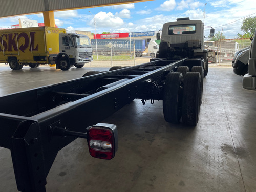 23.230 Truck 2016 No Chassi Baú Ou Carroceria A Parte 30 Mil