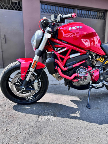 Ducati Monster 821