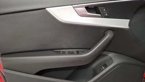 Audi A4 2.0 MHEV 40 TFSI SELECT DCT