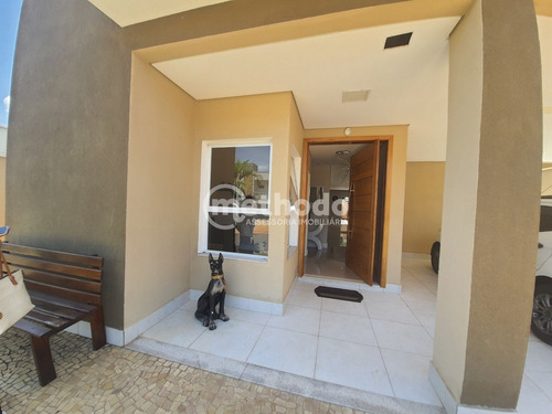 Deslumbrante Sobrado No Condomínio Terras Do Cancioneiro Com 04 Dormitórios Sendo 03 Suítes, Amplas Salas Integradas A Área Gourmet Completa. - Ca00859 - 69204696