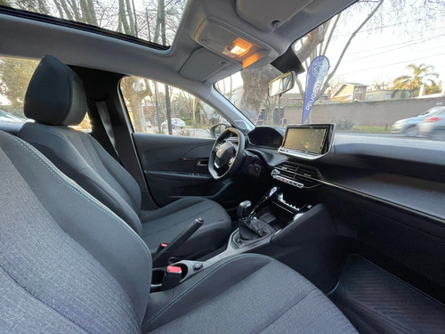 Imagen 10 de 15 de Peugeot 208 1.6l Style