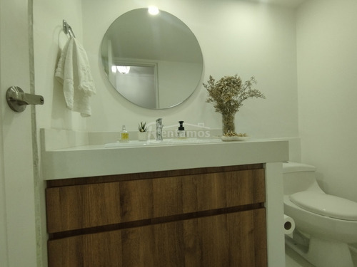 Apartamento En Arriendo En San Lucas. Cod A776116