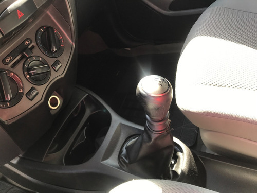 Imagem 12 de 15 de Nissan Livina Grand S 1.8 16v Flex Fuel Mec 2010