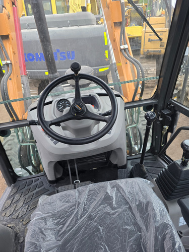 Retroexcavadora Case 770 Ex 4 Awd 2024.