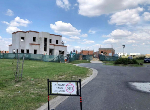 Terreno Lote  En Venta En El Cantón, Escobar, G.b.a. Zona Norte