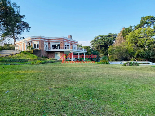 Casa Ubicada En Zona De Paz Y Tranquilidad.