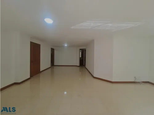 Espacioso Apartamento En Laureles(mls#255855)