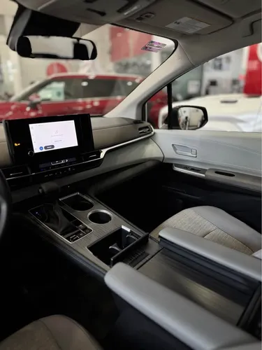 Toyota Sienna Le 2025 Entrega Inmediata