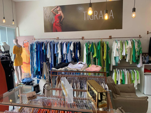 Vendo Loja De Roupas Feminina Com Ponto Comercial