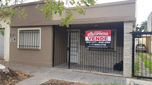 Ph En Venta De Tres Ambientes En Castelar