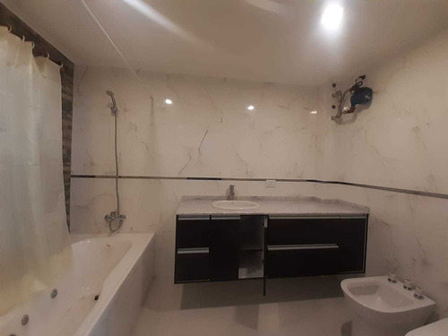 Imagen 14 de 14 de Moderno Complejo De Duplex A La Venta, De Gran Calidad
