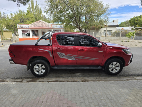 Toyota Hilux 2.8 Cd Srv 177cv 4x2 At