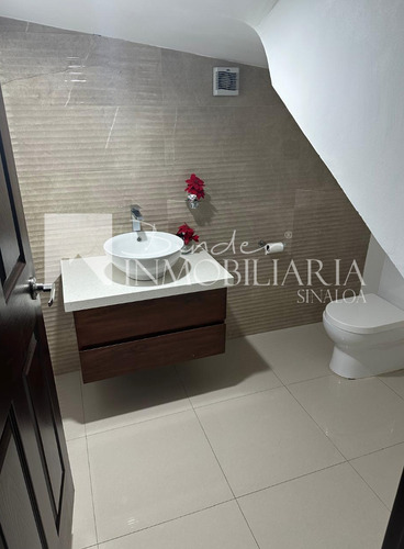 Casa En Residencial Privado, Col. Scally, Los Mochis Sinaloa