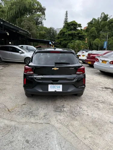 Chevrolet Onix 1.0T Premier Hatch At