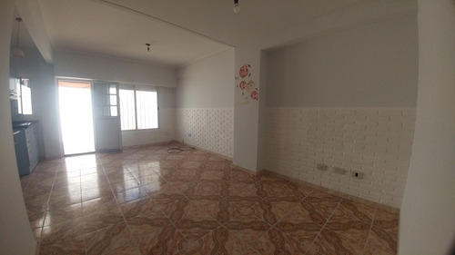 Departamento En Venta En Wilde Centro Con Patio Con Cochera