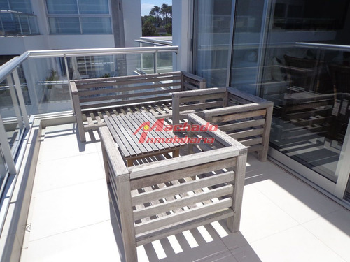 Imagen 6 de 25 de Apartamento En Venta Y Venta, Rincon Del Indio 2 Dormitorios, Con Parrillero Propio