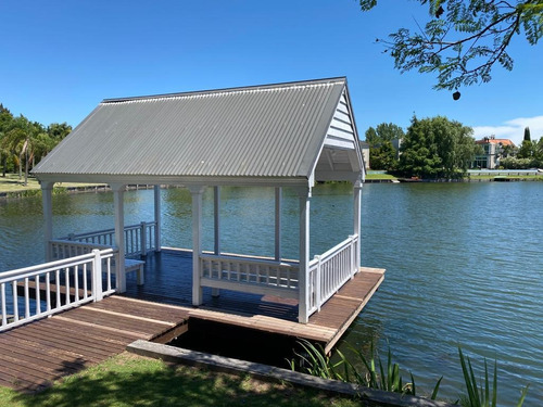 Imagen 1 de 26 de Espectacular Lote Al Lago En La Isla!!