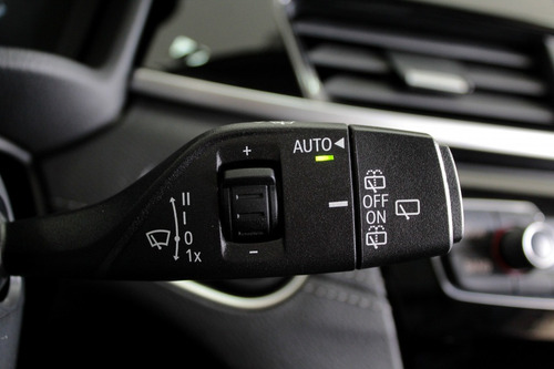 Imagem 13 de 14 de Bmw X1 2.0 Turbo Sdrive 20i X - Line 4p Automático 8m - 20