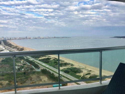 Departamento De 2 Dormitorios En Torre Aquarela, Mansa, Punta Del Este-ref:745