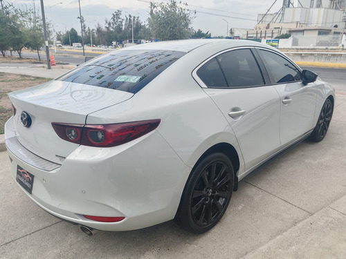 Mazda Mazda 3 2.5T Signature Sedan At