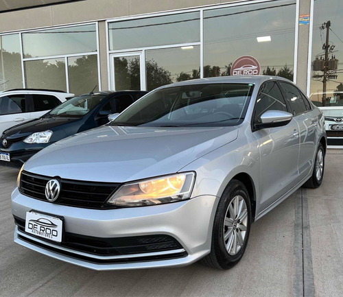 Volkswagen Vento 2.0 Advance I 110cv