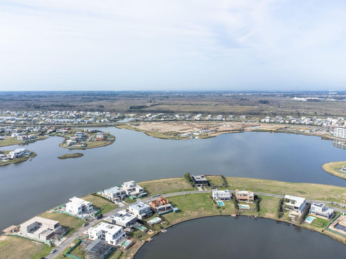 Lote Al Agua En Venta 731m² Noroeste - Barrio Riberas